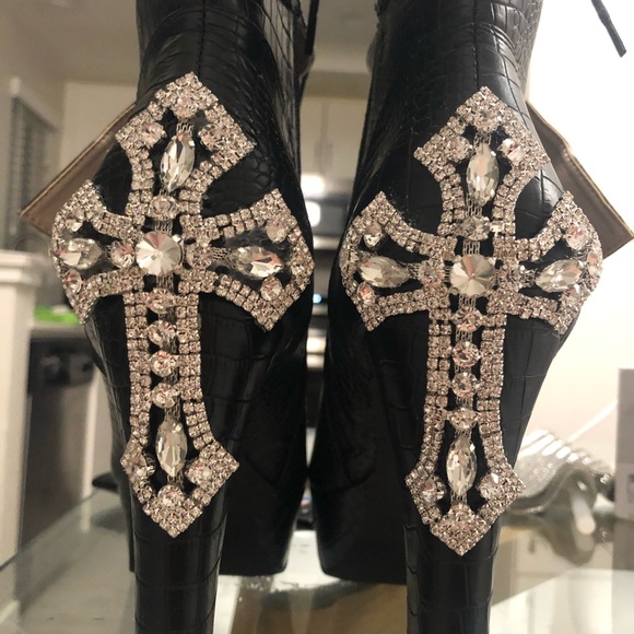 beautiful amazing black high boots - Picture 2 of 6